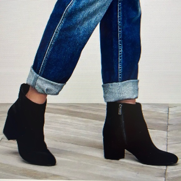 Steve Madden Shoes - Steve Madden Holster Bootie Black Suede Size 6.5M